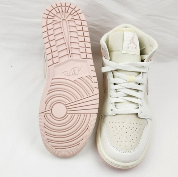 Air Jordan 1 Mid SE Sneakers Coconut Milk/Sail/Legend Pink 🔥FIRM PRICE 🔥 - Picture 13 of 16